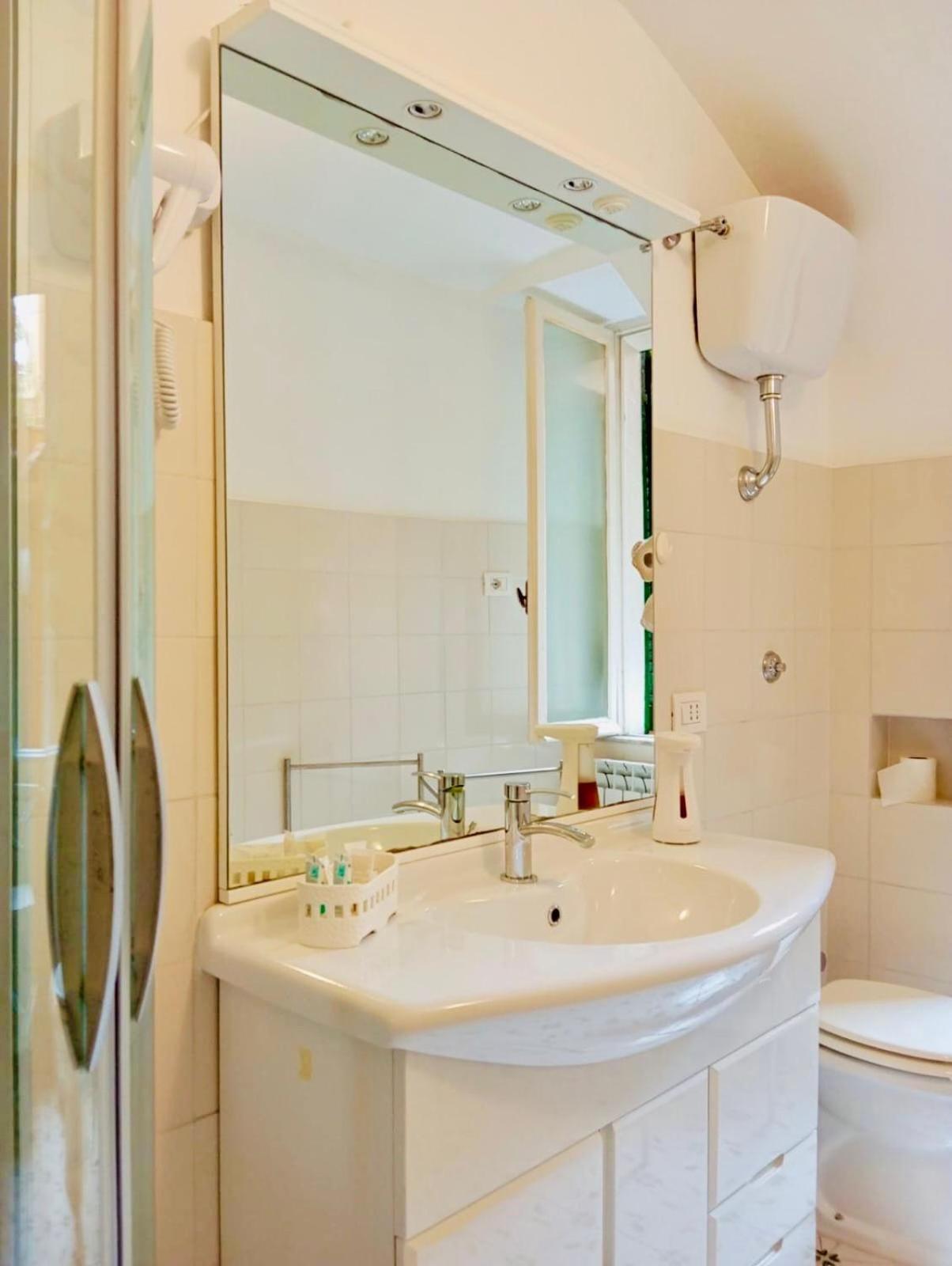 Vacanze Romane Colosseo Apartment المظهر الخارجي الصورة
